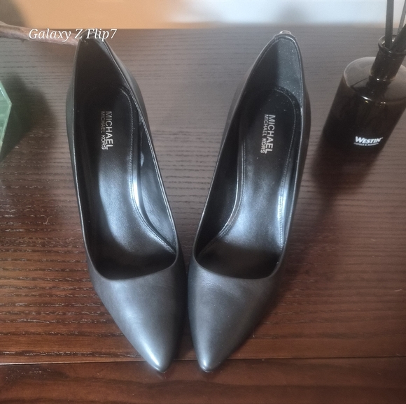Michael Kors Shoes - Michael Kors Black Pointed Heels